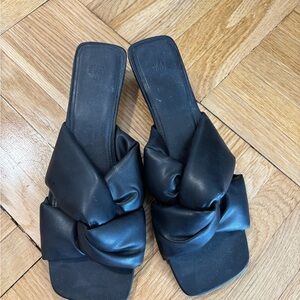 H&M Elegant Black Knot Sandals